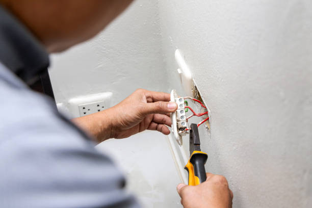 Best Affordable Emergency Electrician  in Collinsville, OK